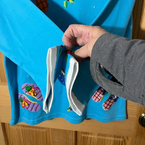 Vintage Colorful Flip-Flop Embroidered Sweater - Picture 6 of 14